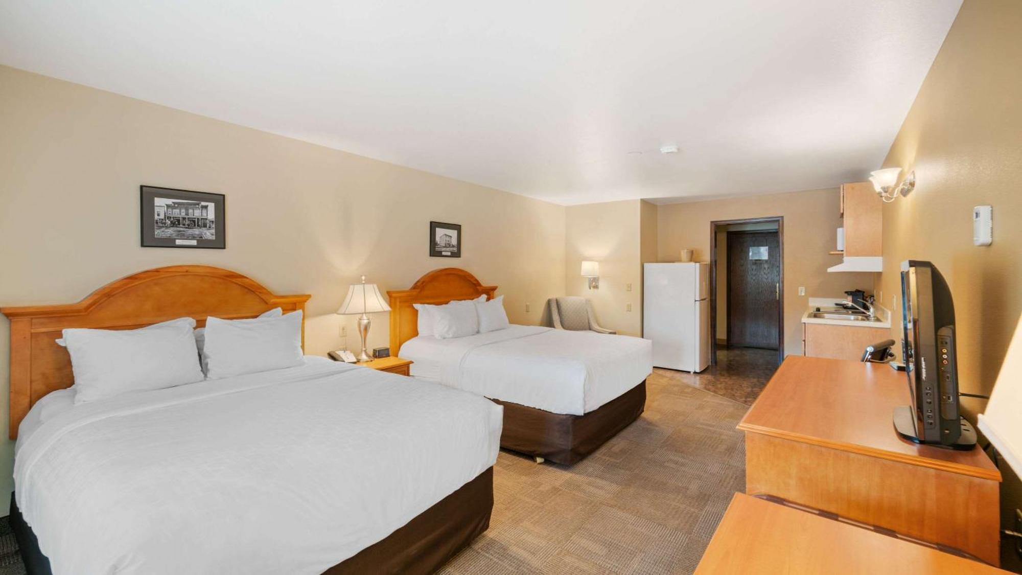 Clarion Hotel & Suites Fairbanks Near Ft Wainwright Екстер'єр фото