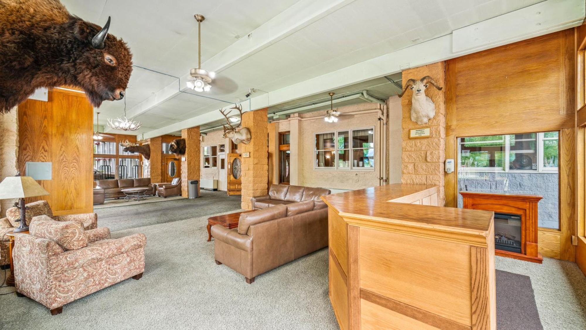 Clarion Hotel & Suites Fairbanks Near Ft Wainwright Екстер'єр фото