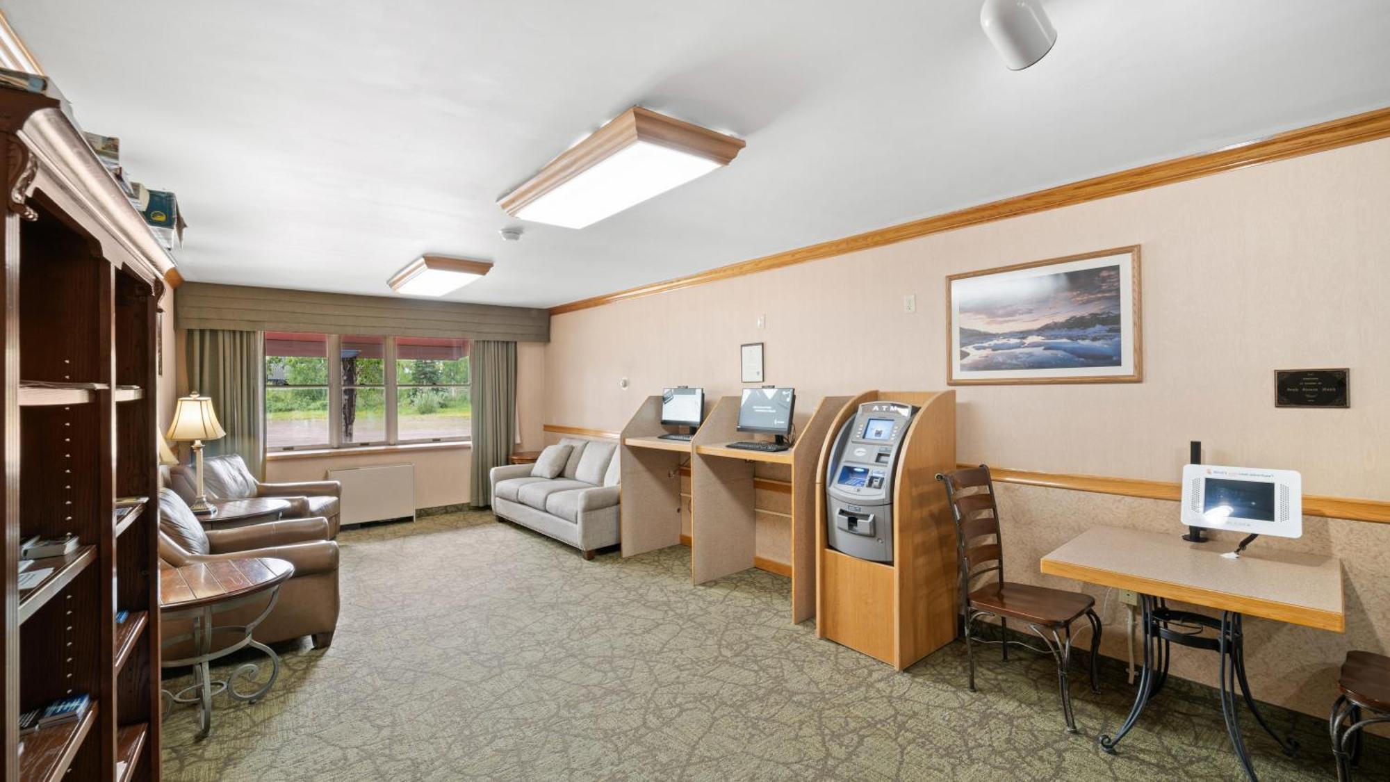 Clarion Hotel & Suites Fairbanks Near Ft Wainwright Екстер'єр фото